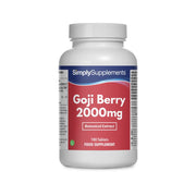 Flacone di integratore etichettato “Bacche di Goji 2000mg Simply Supplements” con etichetta rossa su sfondo bianco.