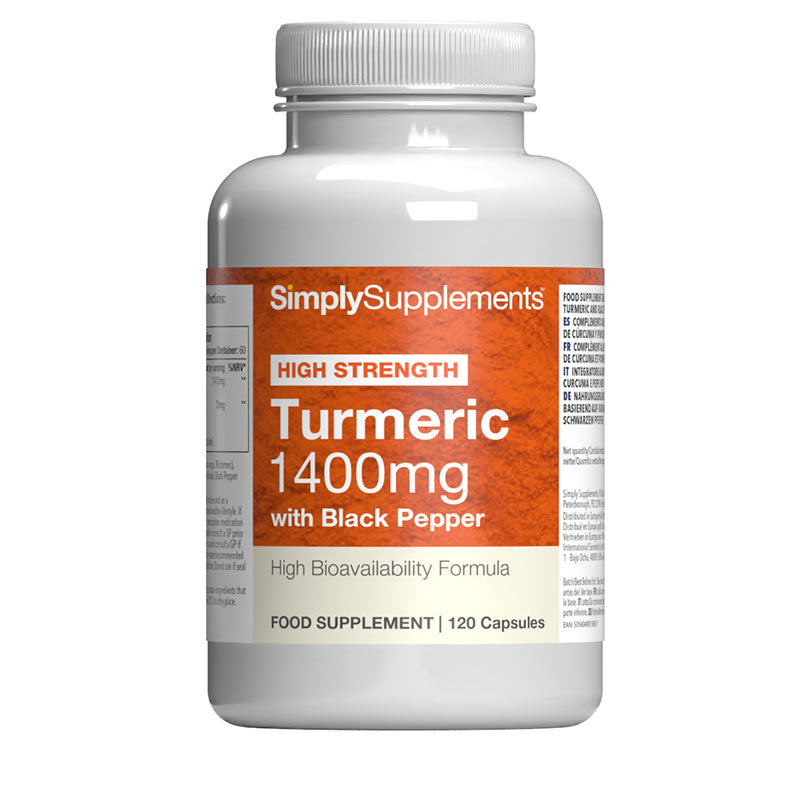 Flacone di integratore etichettato “Curcuma 1400mg con Pepe Nero Simply Supplements” con etichetta arancione su sfondo bianco.
