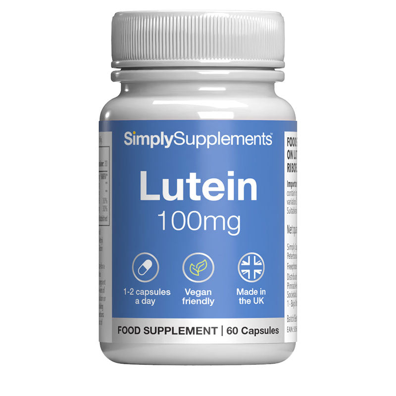 Flacone di integratore etichettato “Luteina 100mg Simply Supplements” con etichetta celeste su sfondo bianco.