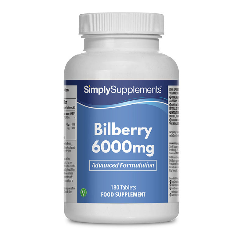 Flacone di integratore etichettato “Mirtillo 6000mg Simply Supplements” con etichetta lilla su sfondo bianco.