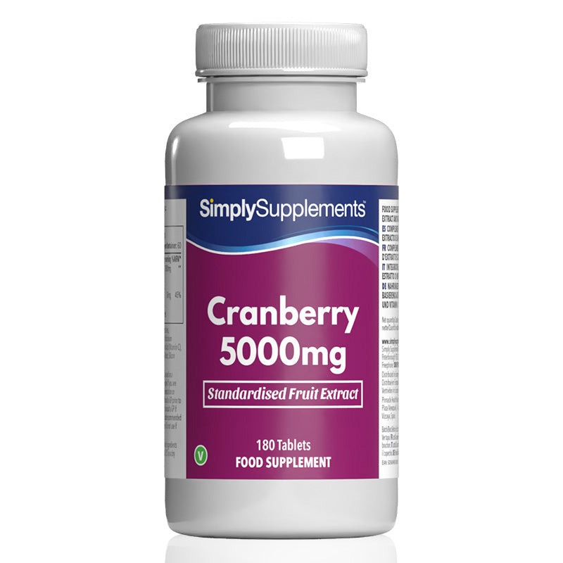 Flacone di integratore etichettato “Mirtillo Rosso 5000mg Simply Supplements” con etichetta rosa su sfondo bianco.
Mirtillo Rosso 5000mg