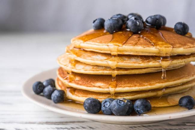 Pancakes proteici al burro di arachidi